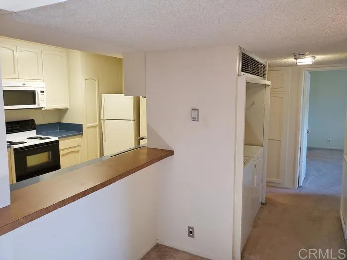 2625 Pirineos Way UNIT 323, Carlsbad, CA, 92009