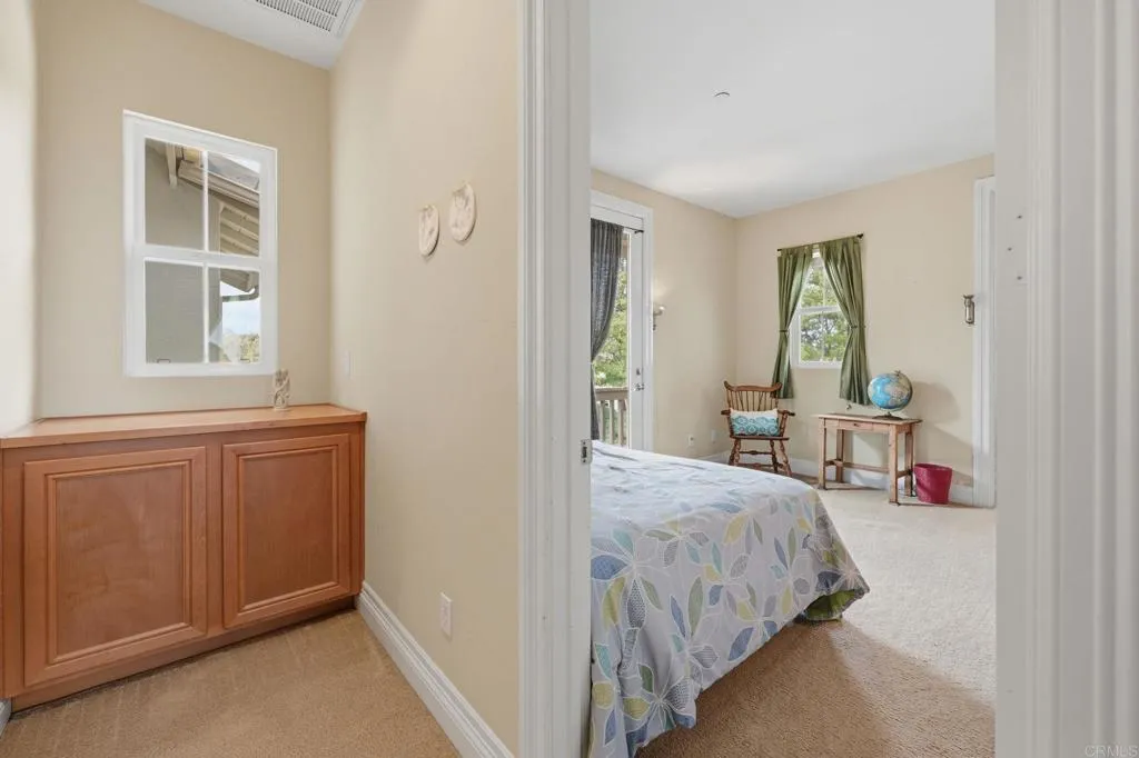 https://cdn.realtyfeed.com/cdn/127/306702855/3469e4fe6c1cdc9b39006c45f4c4e7c8.webp