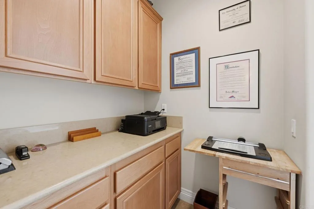https://cdn.realtyfeed.com/cdn/127/306702855/38b3142df678ffbaa55e787a30bcff36.webp