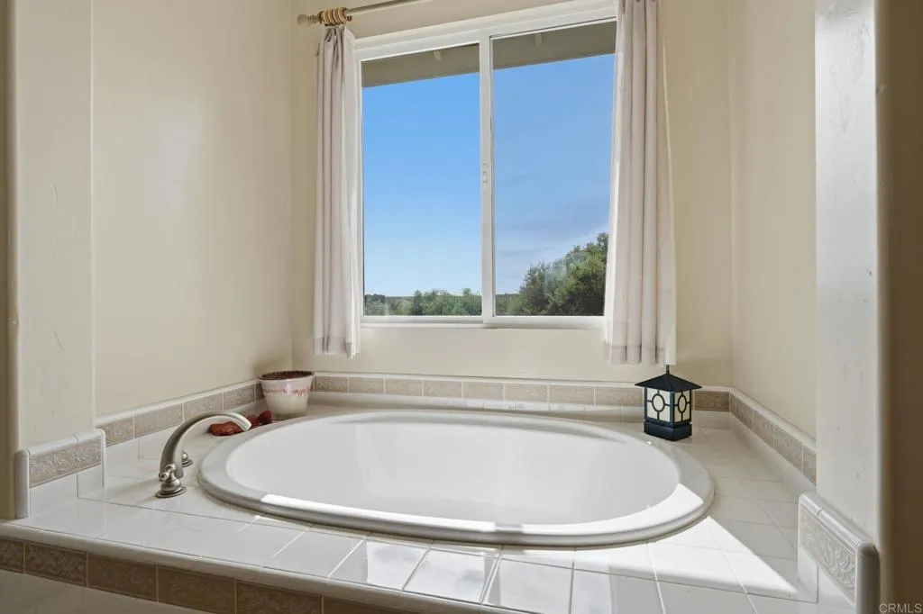 https://cdn.realtyfeed.com/cdn/127/306702855/3a7132edb5c4dd96ab8c8292d6172f0a.webp