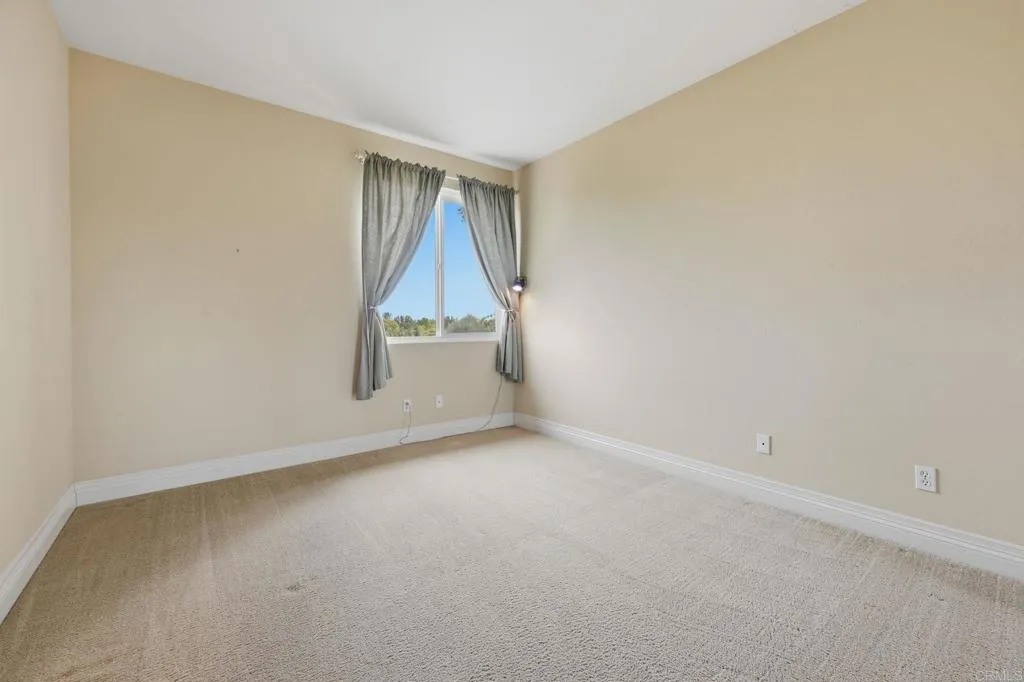 https://cdn.realtyfeed.com/cdn/127/306702855/4aec526e1322d6d97f31c3c13ca4d2cd.webp