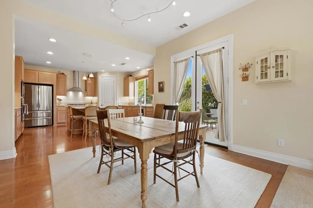 https://cdn.realtyfeed.com/cdn/127/306702855/57919080df09e46cbf5d1b1c1b096796.webp