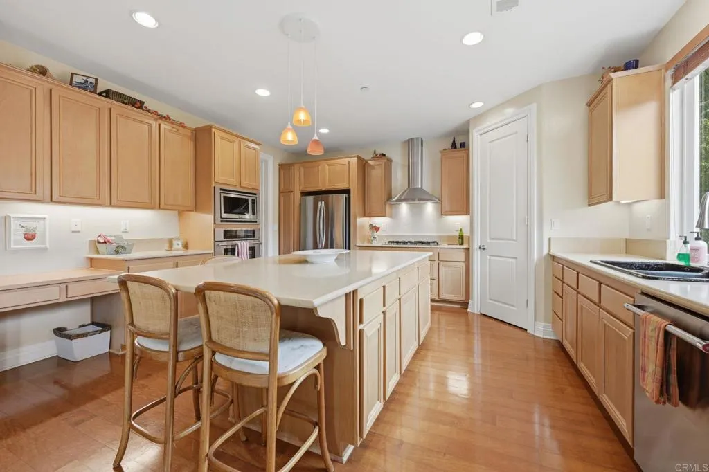 https://cdn.realtyfeed.com/cdn/127/306702855/629425f40d78a407a97609e9855d49bd.webp