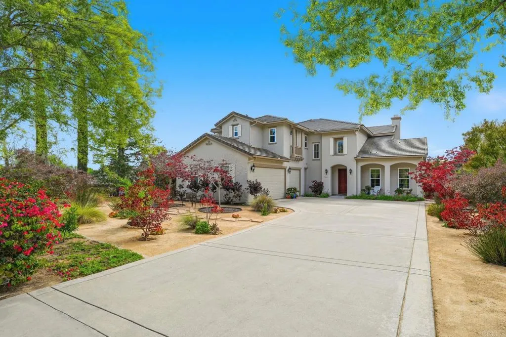 https://cdn.realtyfeed.com/cdn/127/306702855/662d9f946d7890623ac38c6596e12f8d.webp