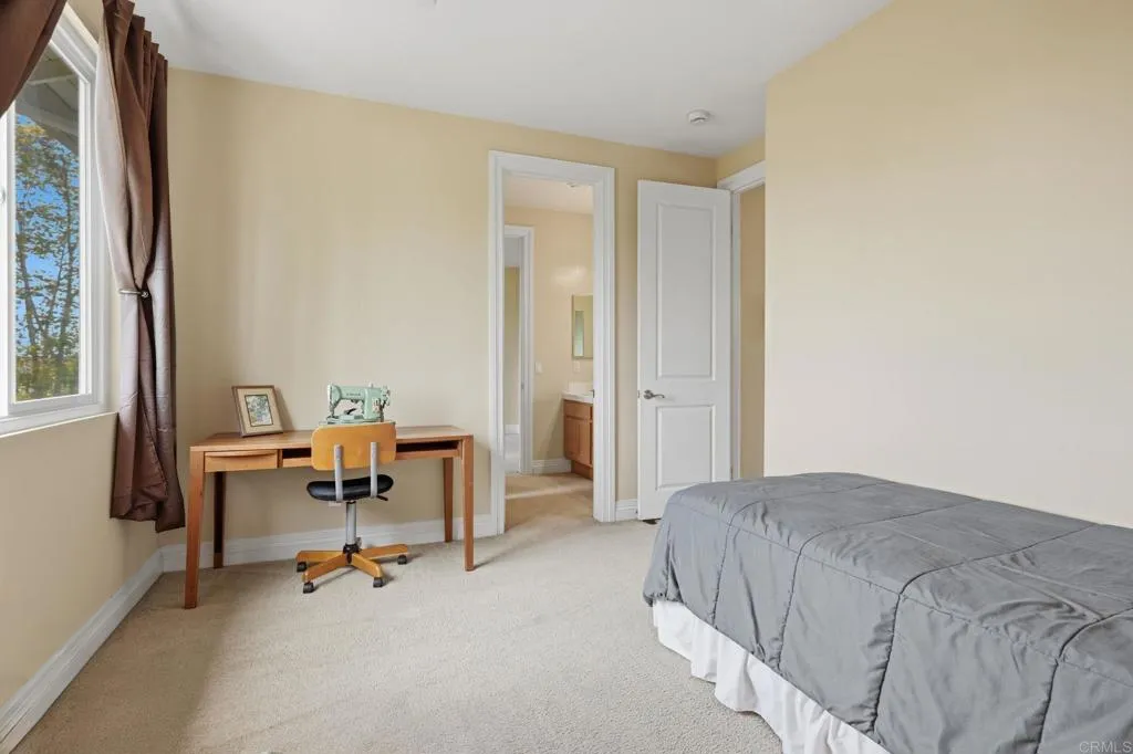https://cdn.realtyfeed.com/cdn/127/306702855/947eca27655bad28ab65522a7b9b3362.webp