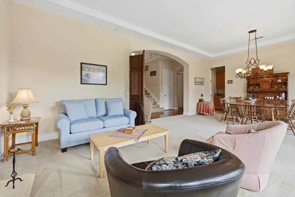 https://cdn.realtyfeed.com/cdn/127/306702855/a2ebcc9cb6b62be5ade590a33cfd2c91.webp