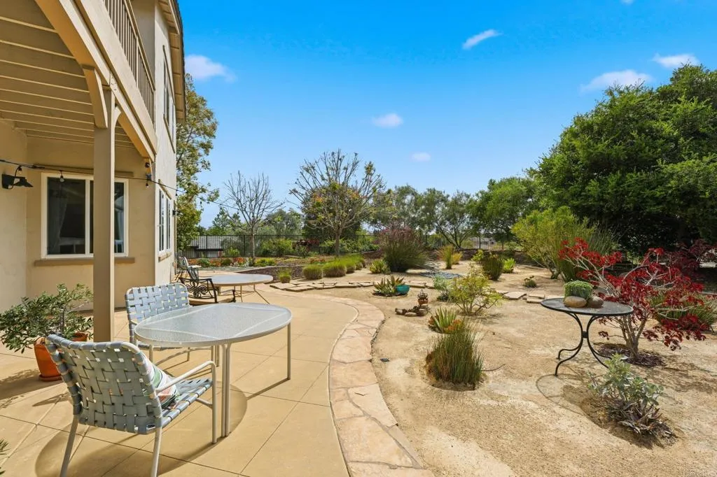 https://cdn.realtyfeed.com/cdn/127/306702855/e261b739252c64f59c5efd91a0f62656.webp