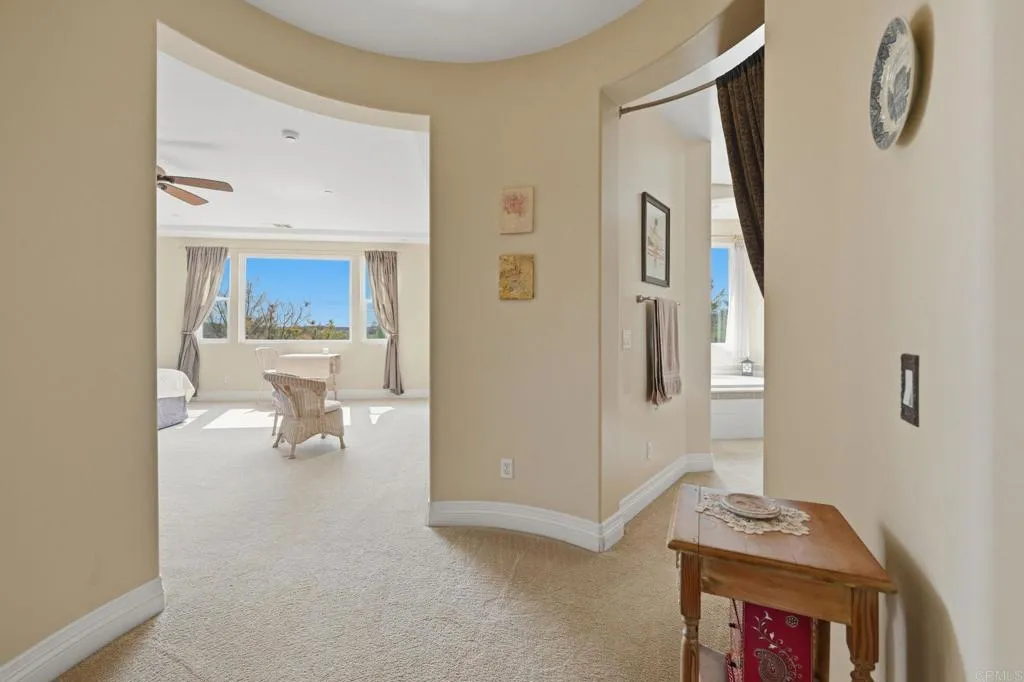 https://cdn.realtyfeed.com/cdn/127/306702855/ed1c7f9eaf949c47a60aac68bc110698.webp