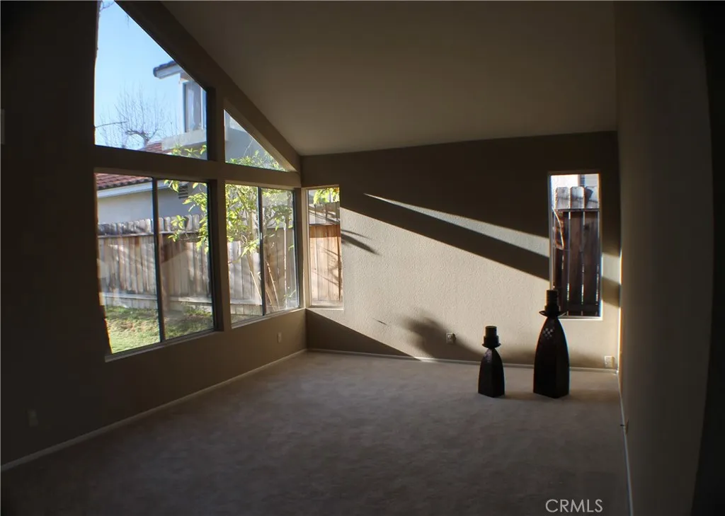 https://cdn.realtyfeed.com/cdn/127/306702858/697397cc6caceb8a3b753d0c59fca161.webp