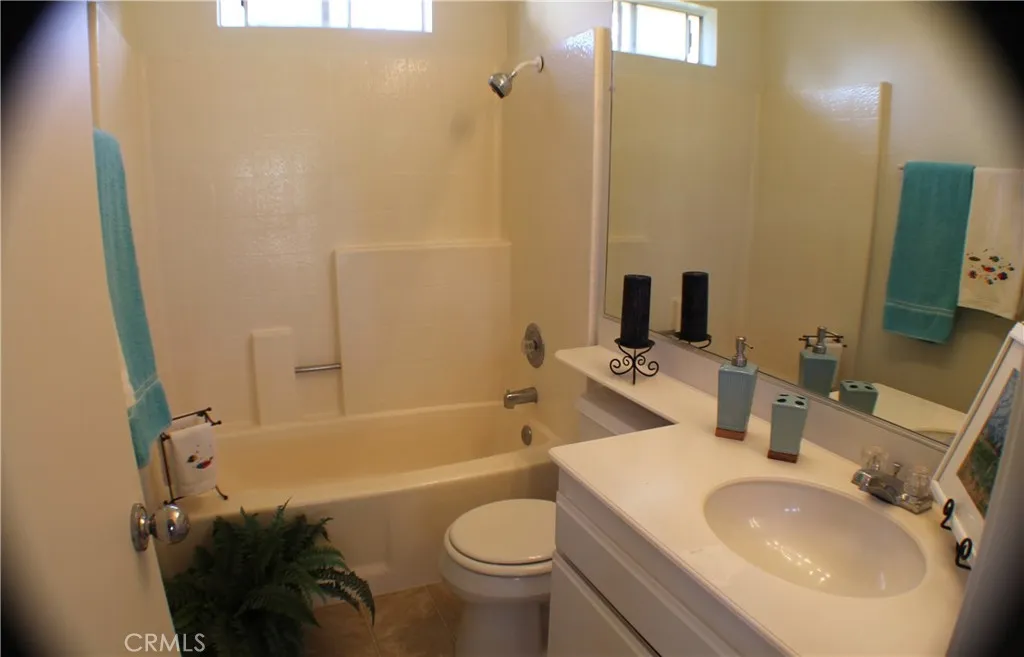 https://cdn.realtyfeed.com/cdn/127/306702858/decb7a25ed6494ba37731acbaa1dca5d.webp