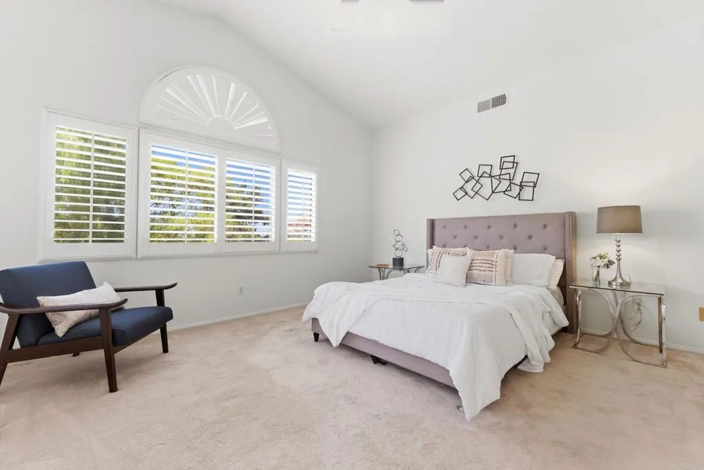 https://cdn.realtyfeed.com/cdn/127/306702881/a59d2586be6e3760d4612031806f934f.webp
