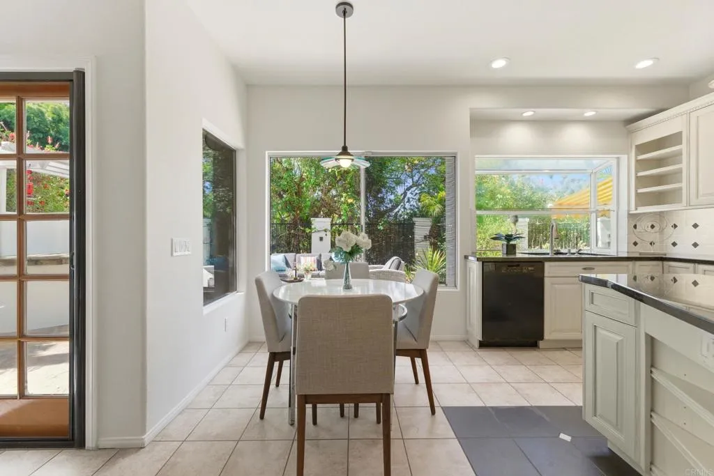 https://cdn.realtyfeed.com/cdn/127/306702881/d763f4abaa21588bb48e9516baf2334a.webp