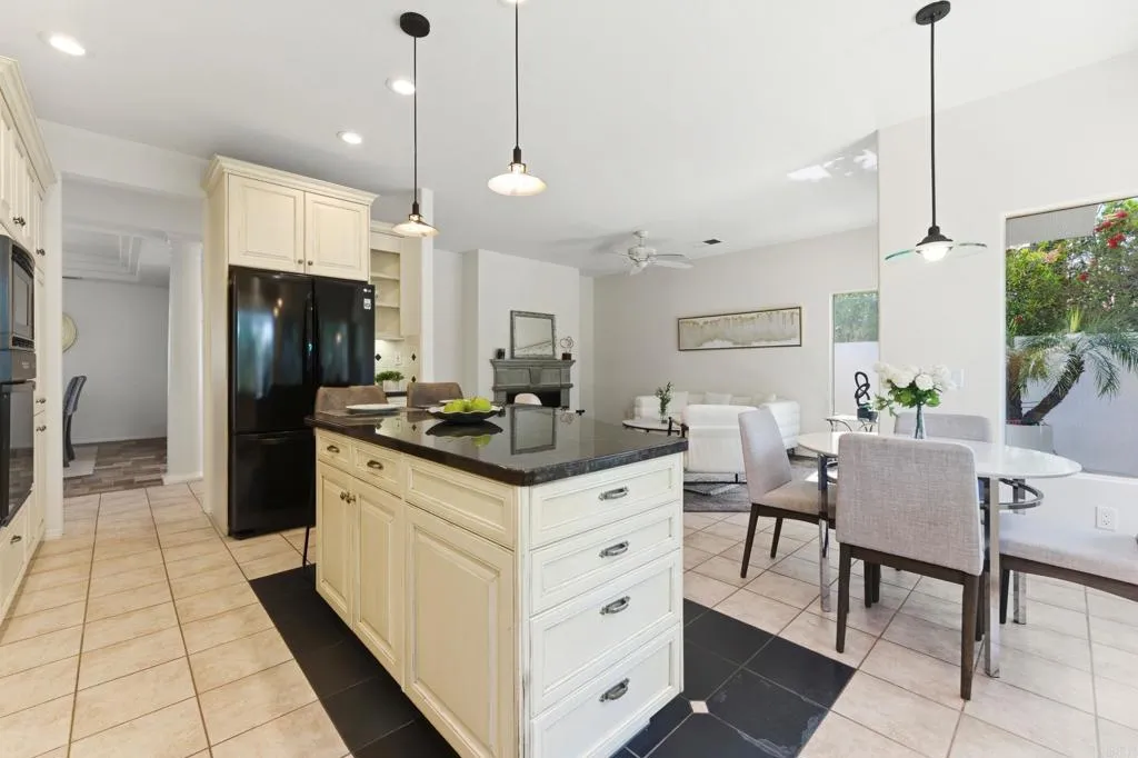 https://cdn.realtyfeed.com/cdn/127/306702881/e198f222b8b691b7430b310c66a29ed1.webp