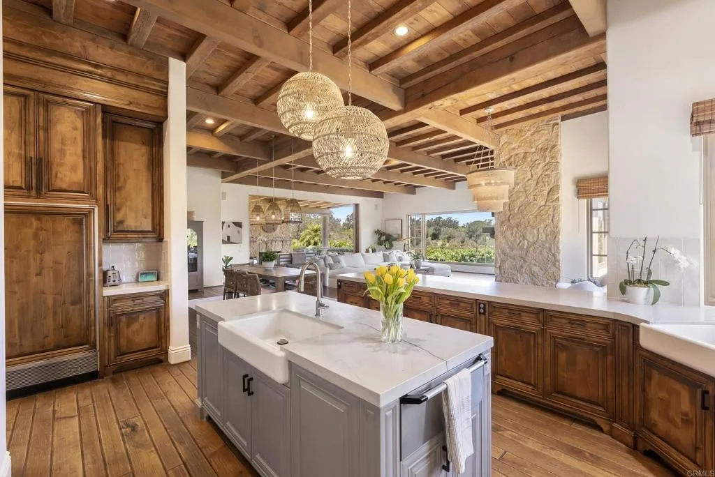 https://cdn.realtyfeed.com/cdn/127/306702925/96901fe768c8b5d05e323ee97238e085.webp