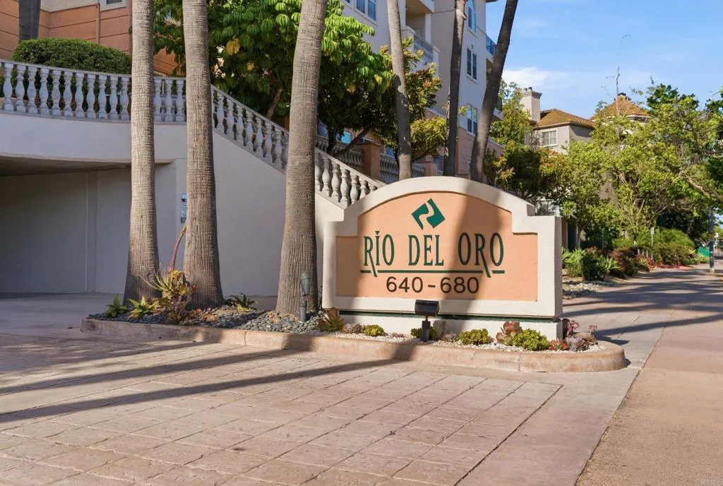 680 Camino De La Reina UNIT 2201, San Diego, CA, 92108