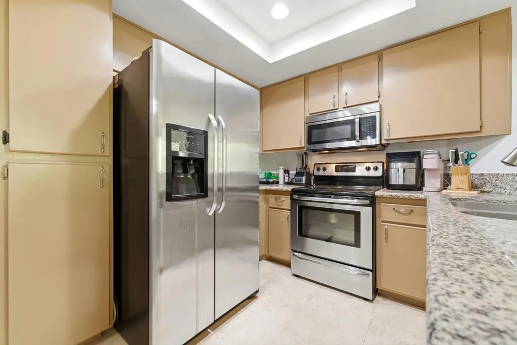 680 Camino De La Reina UNIT 2201, San Diego, CA, 92108