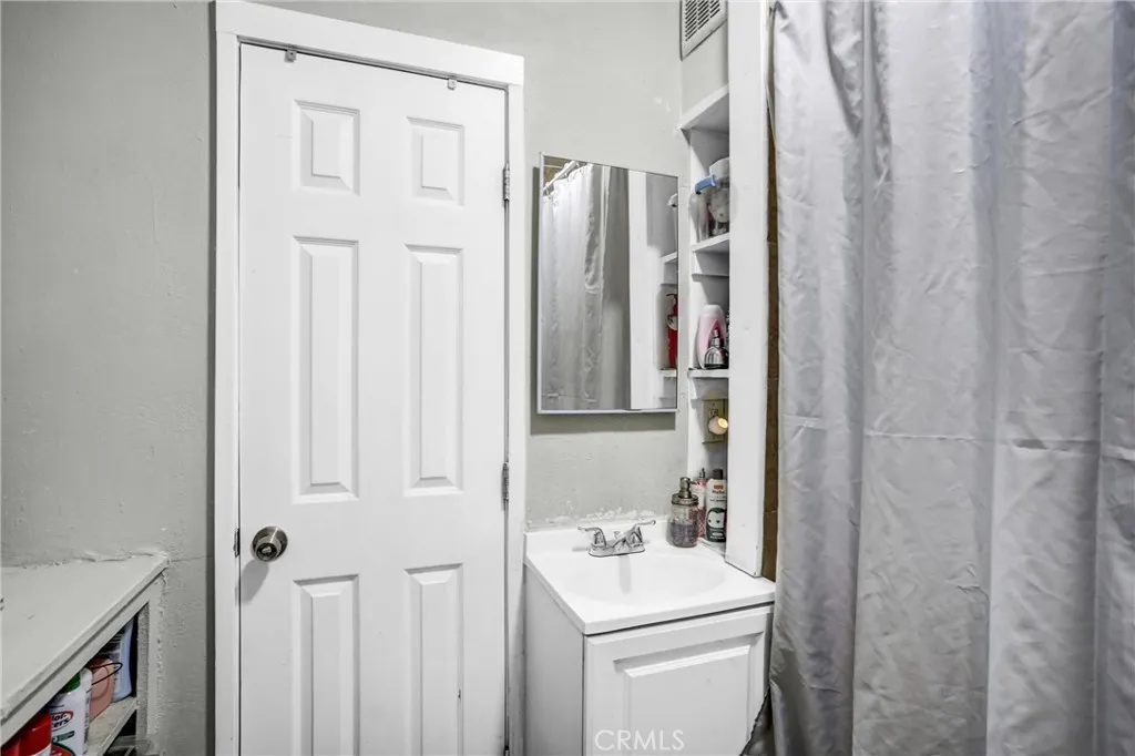 16853 Forrest, Victorville, CA, 92395