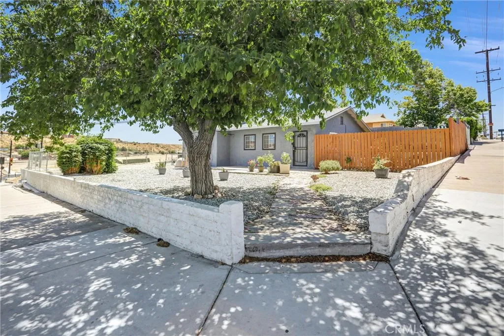 16853 Forrest, Victorville, CA, 92395