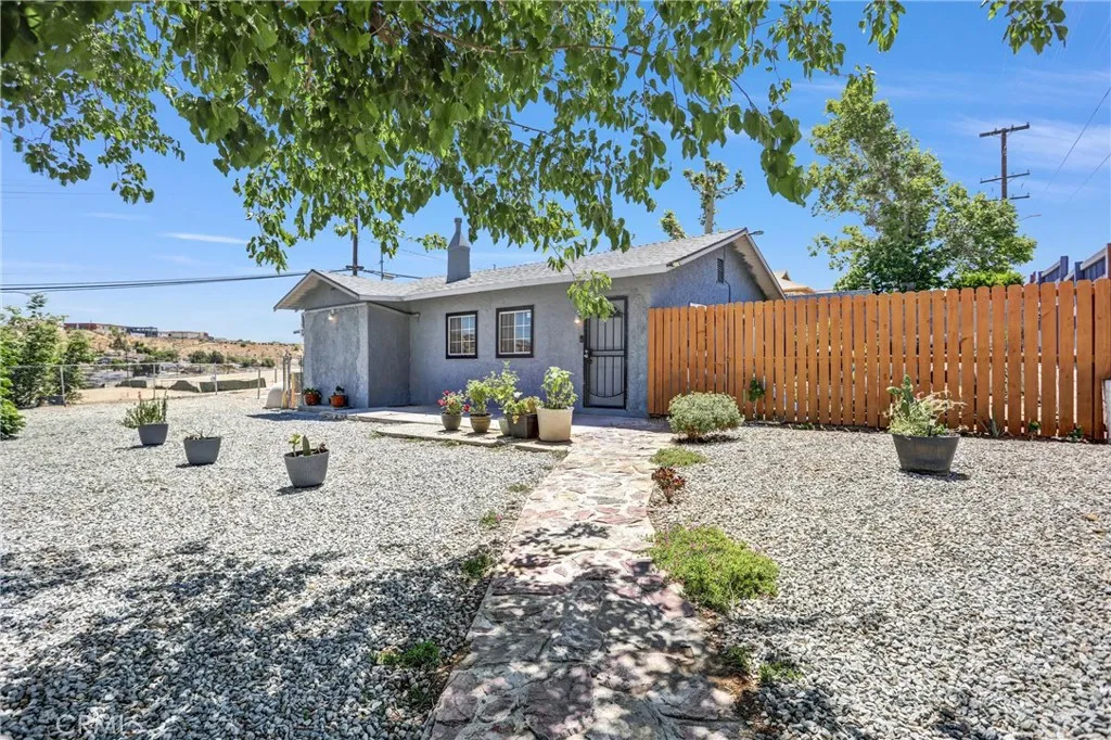 16853 Forrest, Victorville, CA, 92395