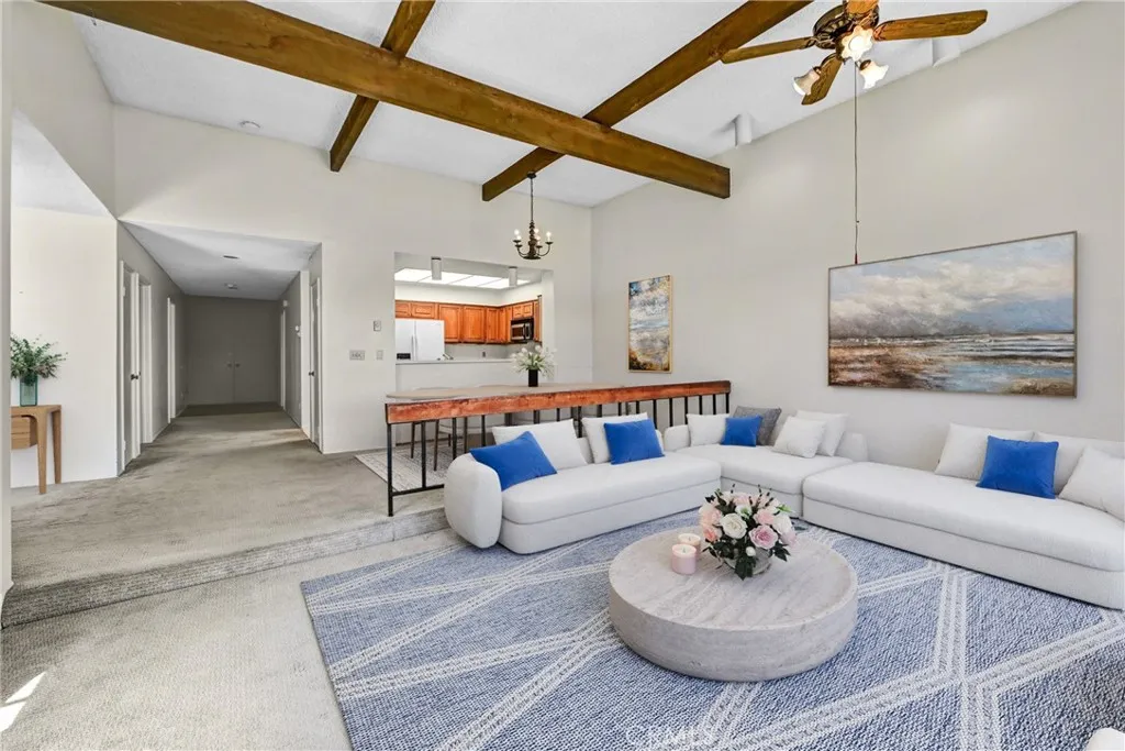 https://cdn.realtyfeed.com/cdn/127/306702998/1066efd3178d16a85d81bbfae708c70a.webp