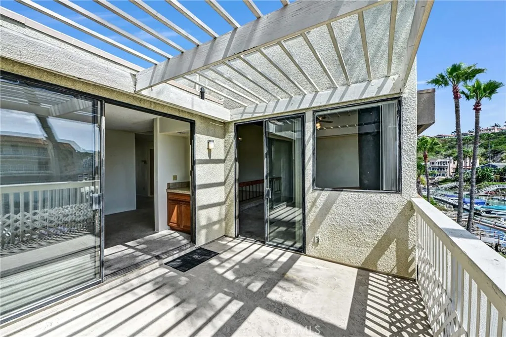 https://cdn.realtyfeed.com/cdn/127/306702998/2f3c4ba9c1c44fbc73fbdaadaa97be0f.webp
