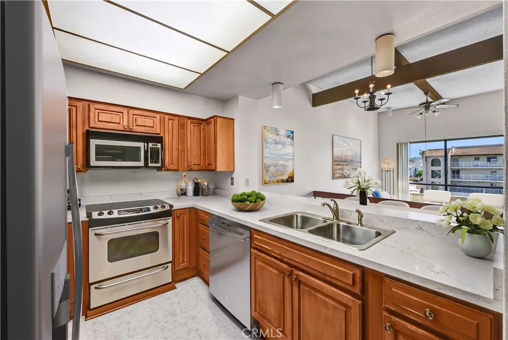 https://cdn.realtyfeed.com/cdn/127/306702998/6ffe364637f82210b04d072334542c96.webp