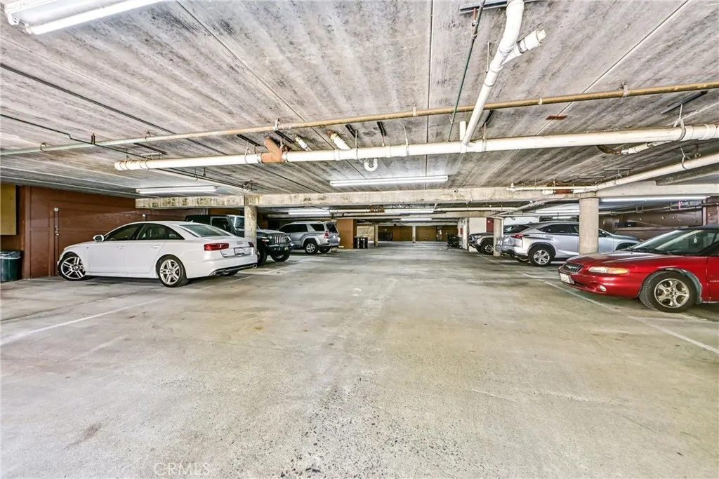 https://cdn.realtyfeed.com/cdn/127/306702998/9ff3ff3d9133dda1bdf498614af1b925.webp