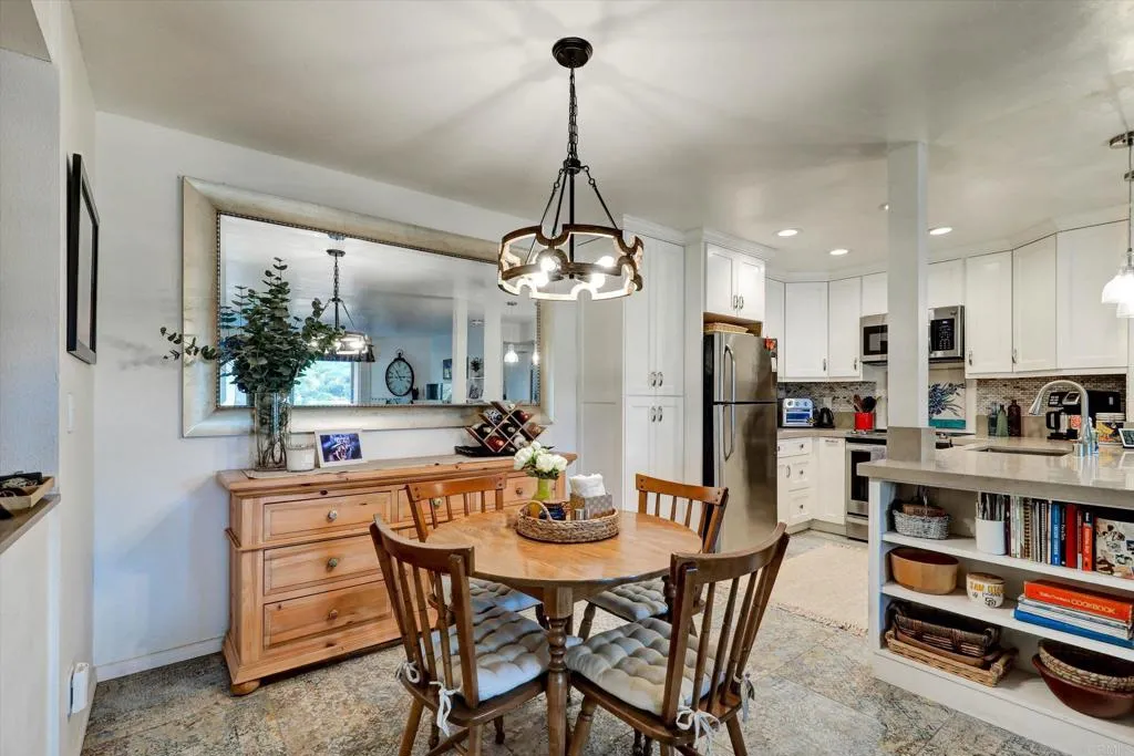 https://cdn.realtyfeed.com/cdn/127/306702999/10f8233cc18800e93fbafba65781a644.webp