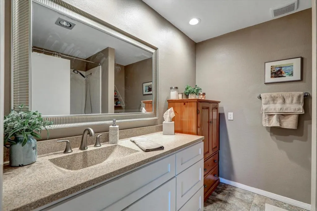 Photo #19: NDP2603997 Listing: Photo #19