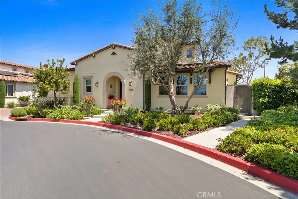10902 Flora Park Way, Cypress, CA 90720 - Photo 2 of 35, Cypress, CA