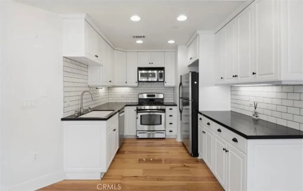 20402 Santa Ana, Newport Beach, CA, 92660