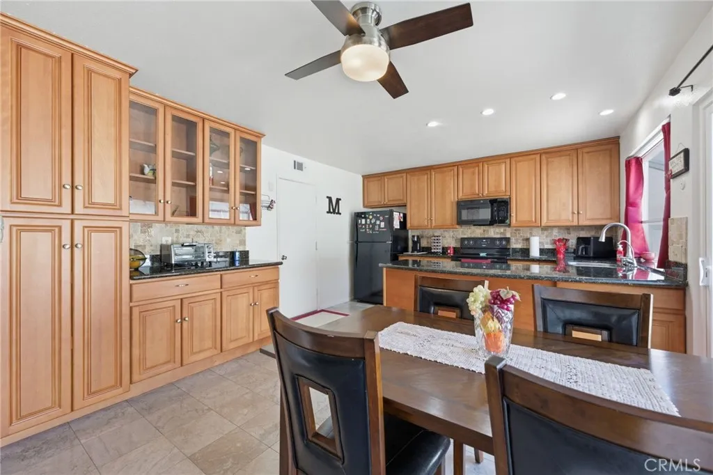 https://cdn.realtyfeed.com/cdn/127/306703145/59a440be78c417a4cd5564f42a5ed2f0.webp