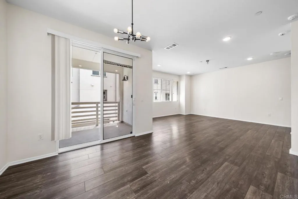 Photo #8: PTP2603120 Listing: Photo #8