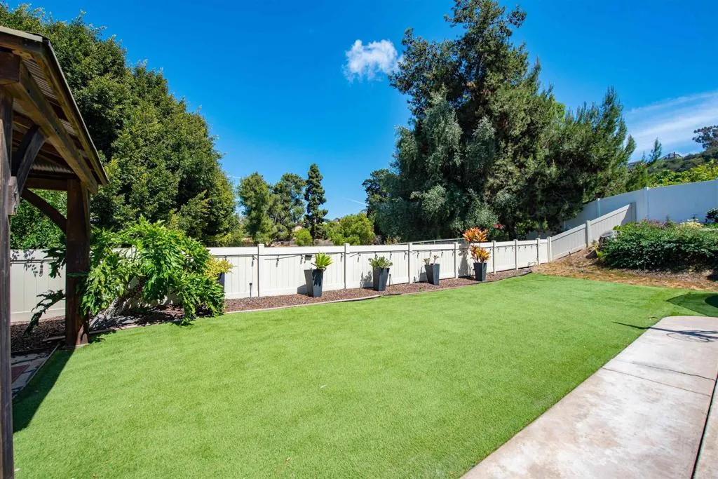 https://cdn.realtyfeed.com/cdn/127/306703149/a9f582094dce21c6c8900b22f7e554d1.webp