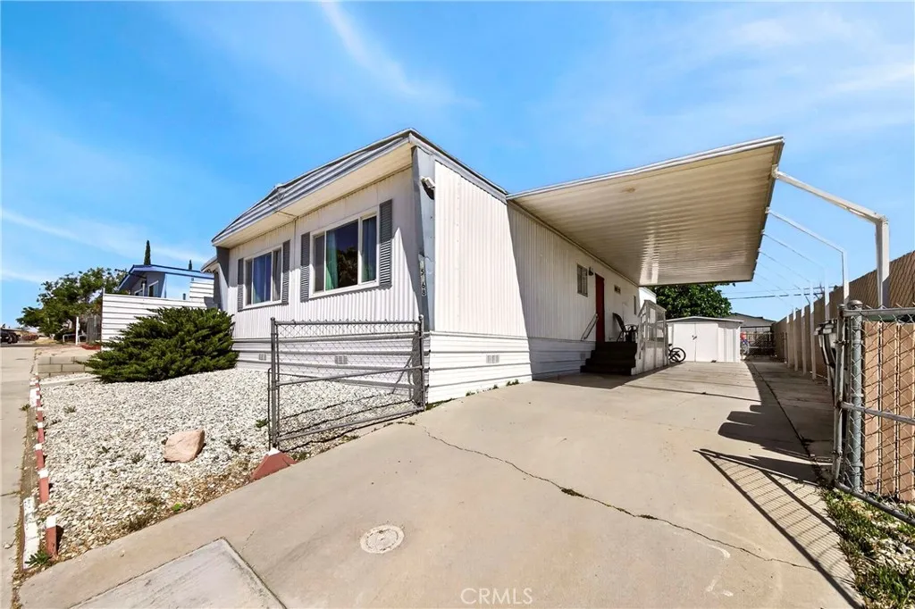 15668 Calico, Victorville, CA, 92395