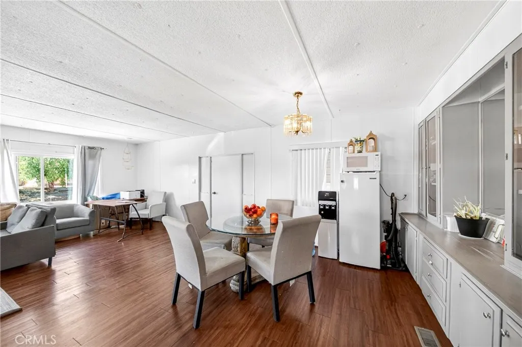 15668 Calico, Victorville, CA, 92395