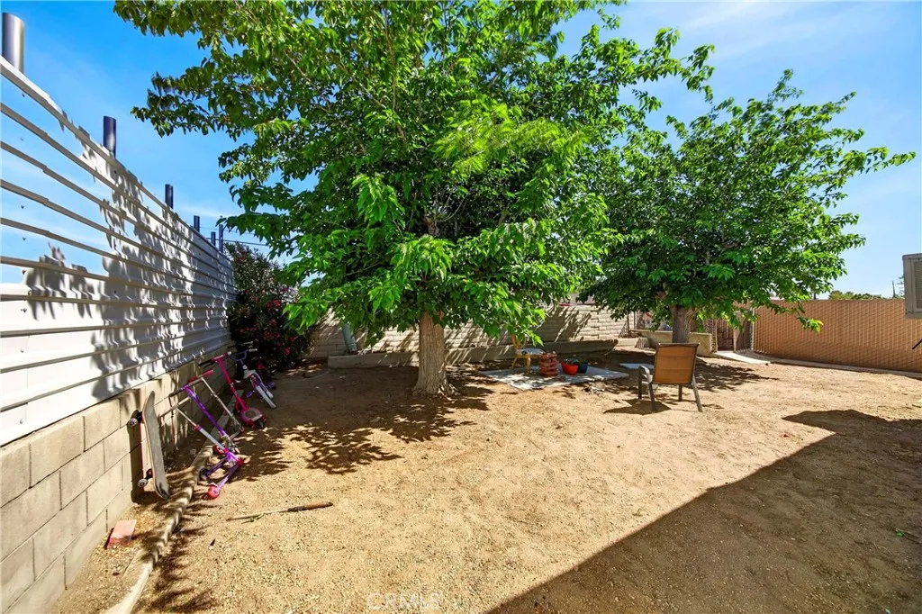 15668 Calico, Victorville, CA, 92395