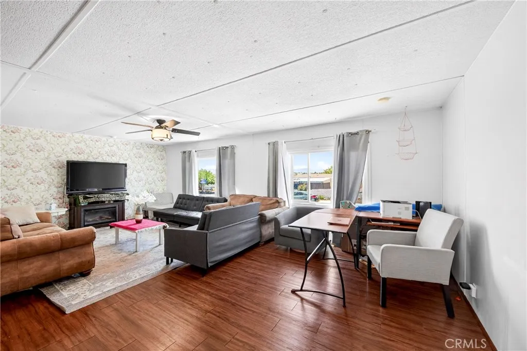 15668 Calico, Victorville, CA, 92395