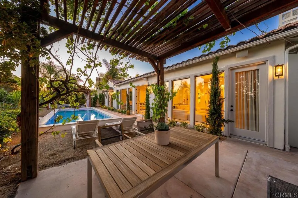 https://cdn.realtyfeed.com/cdn/127/306703211/556cca190f3bcde4da367c3ac8dfeeb6.webp