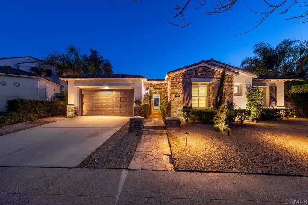 https://cdn.realtyfeed.com/cdn/127/306703211/821a625a78d377fcf2365f3eaea40bdb.webp