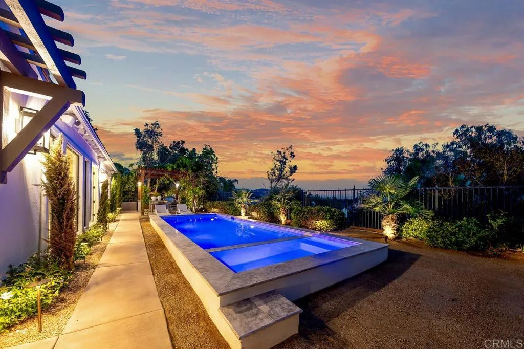https://cdn.realtyfeed.com/cdn/127/306703211/9b25d3b9e95658291ee583a687ba87c7.webp