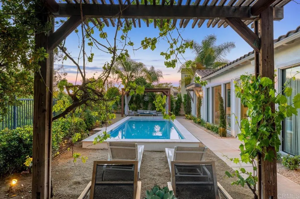 https://cdn.realtyfeed.com/cdn/127/306703211/a3f95667550ef58332cc6f7988fd70d2.webp