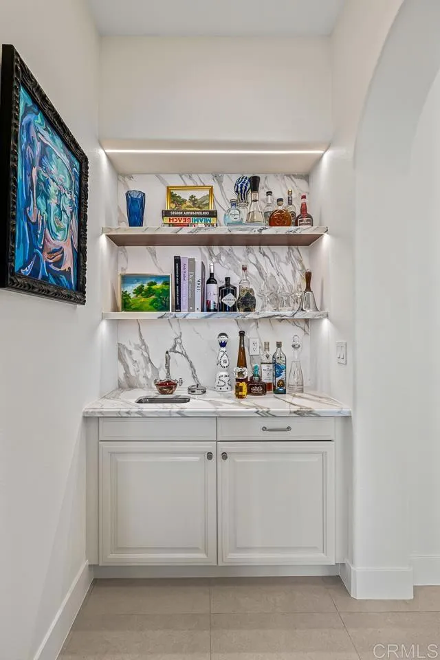 https://cdn.realtyfeed.com/cdn/127/306703211/a61e801499bc1a58697c1c5a397588b4.webp