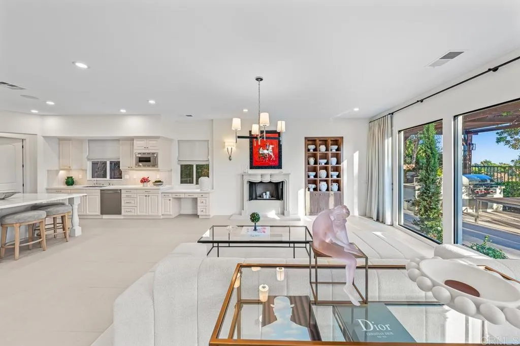 https://cdn.realtyfeed.com/cdn/127/306703211/d45511ec7f794d14da19fcfc9971722f.webp