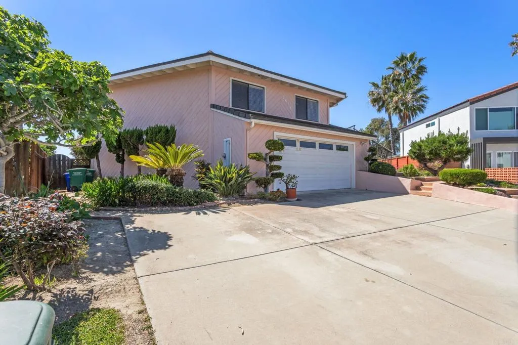 https://cdn.realtyfeed.com/cdn/127/306703369/356384240d842186df38485a4ef1c685.webp