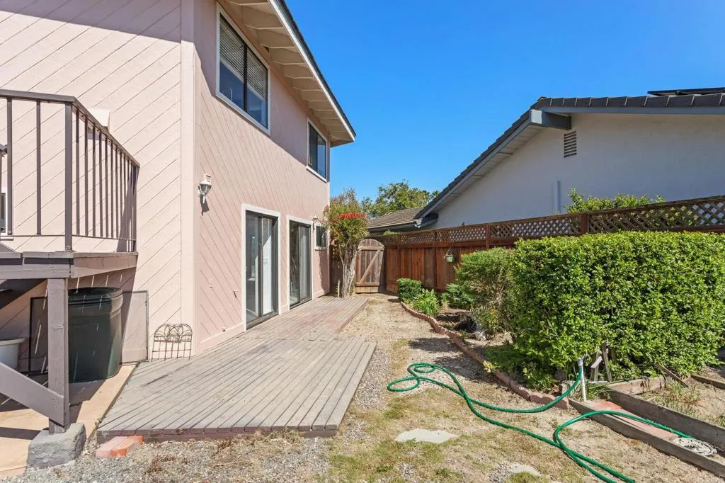https://cdn.realtyfeed.com/cdn/127/306703369/66f11507d22146379462ff4b15c958fa.webp