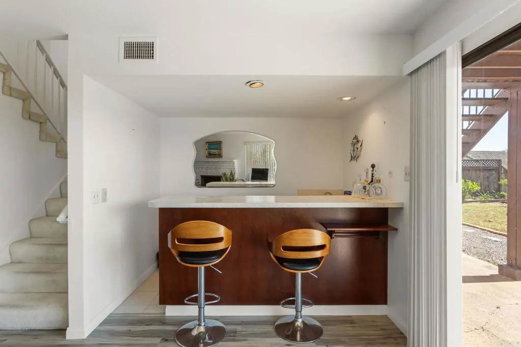 https://cdn.realtyfeed.com/cdn/127/306703369/ac4741cdf99921a5dae70709a8750171.webp