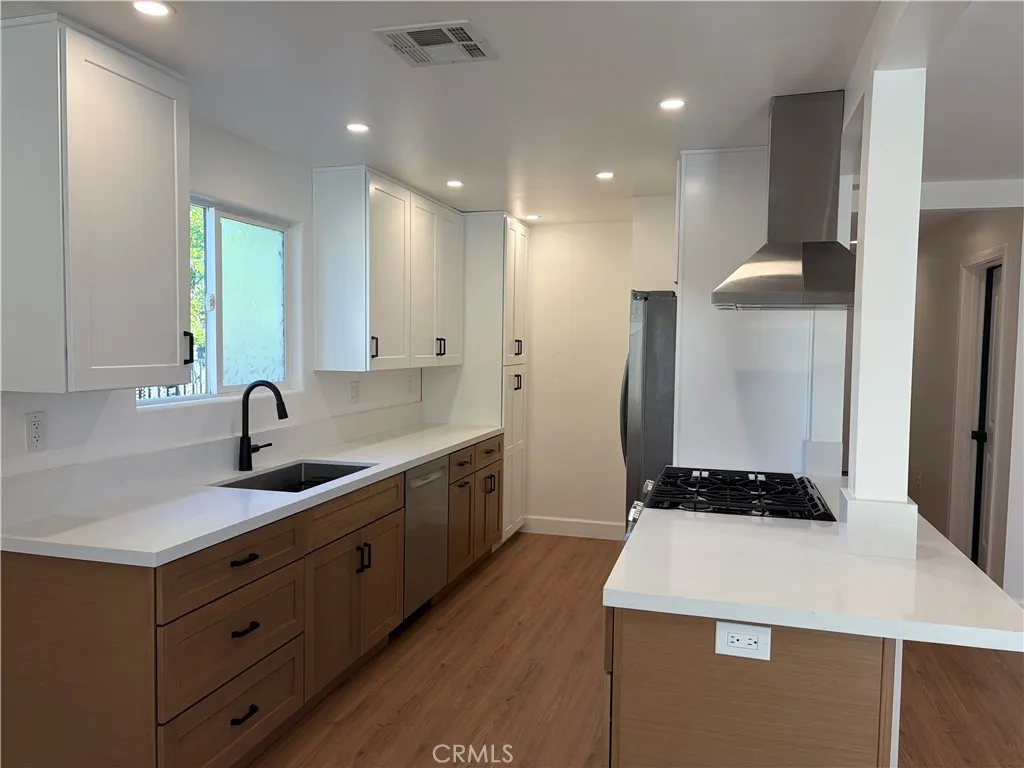 West Hills, CA 91307