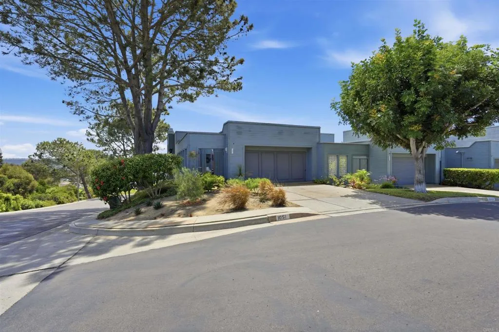 https://cdn.realtyfeed.com/cdn/127/306703408/b4291c469089b49400f1152529cda4f1.webp