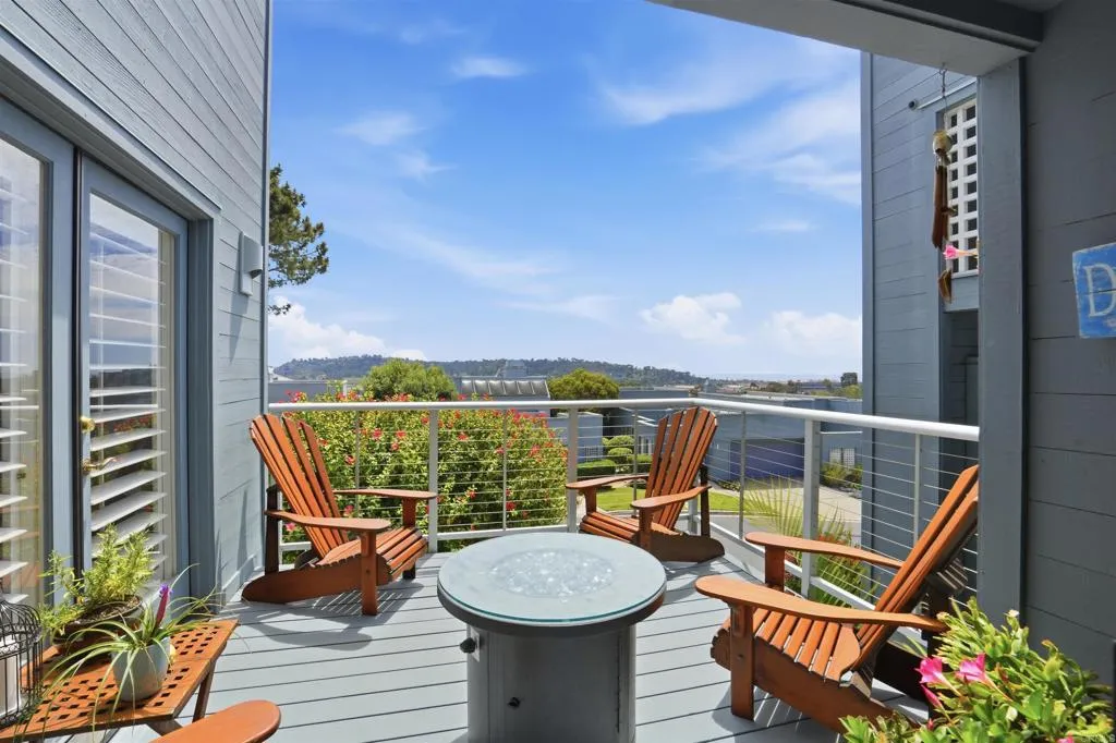 https://cdn.realtyfeed.com/cdn/127/306703408/f2055b1f6fb8dfb5509a54f7b955f768.webp